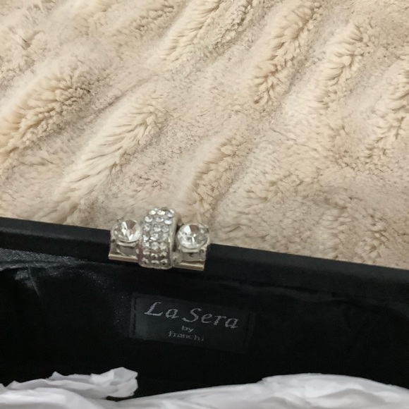 La Sera by Franchi Evening Black bag with rhinestone closure like new. - Picture 3 of 8
